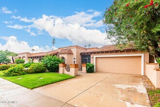 7729 N Vía De Fonda in Scottsdale, AZ - Building Photo - Building Photo