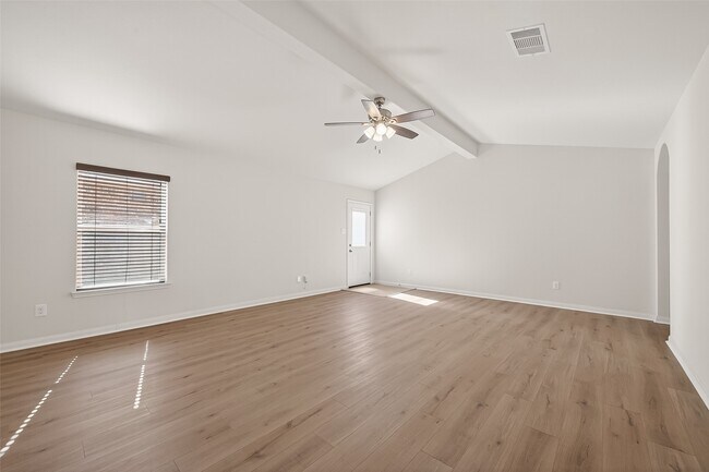 4918 Jagged Cliff Ln in Rosenberg, TX - Building Photo - Building Photo