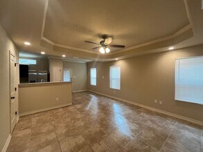 6410 Luglio Ln in San Antonio, TX - Building Photo - Building Photo