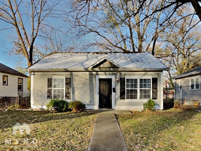 property at 3742 Caroline Ave