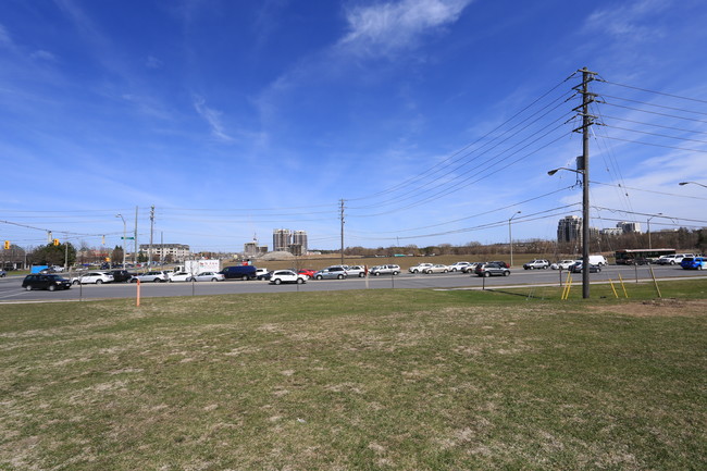 RiverSide in Markham, ON - Building Photo - Building Photo