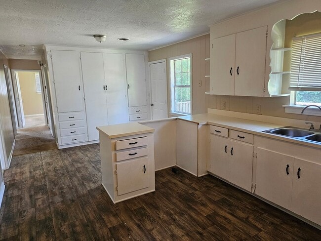 701 Waterview Dr in Meridian, MS - Building Photo - Building Photo