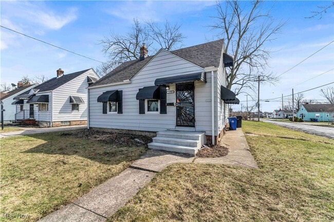 16902 Lotus Dr in Cleveland, OH - Building Photo - Building Photo