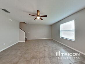 10014 Rose Petal Pl in Riverview, FL - Building Photo - Building Photo