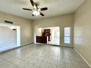 4702 Spanish Trail in Grand Prairie, TX - Building Photo - Building Photo