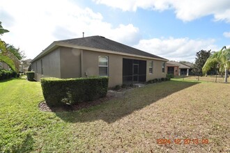 15660 Starling Water Dr in Lithia, FL - Building Photo - Building Photo