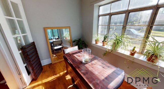 132 S Clemens Ave in Lansing, MI - Building Photo - Building Photo