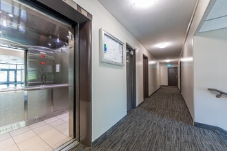 898 Jane St in Toronto, ON - Building Photo - Building Photo