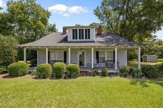 2666 NC-210 in Lillington, NC - Building Photo - Building Photo