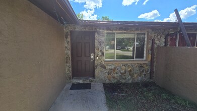 825 Bradley Cir in Lynn Haven, FL - Building Photo - Building Photo