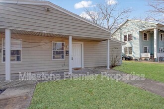 816 S Crockett St in Sherman, TX - Building Photo - Building Photo