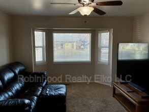 385 Fir St in Elko, NV - Building Photo - Building Photo