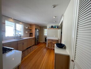 19 Tyler Ave in Medford, MA - Building Photo - Building Photo