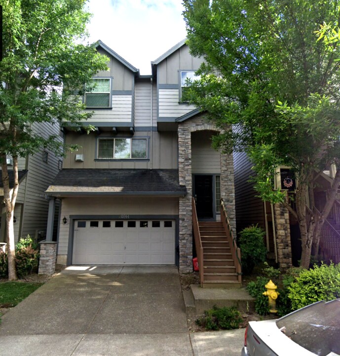 20744 SW Sister Ln in Beaverton, OR - Building Photo