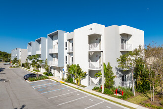 Atlantica in Dania, FL - Building Photo - Building Photo