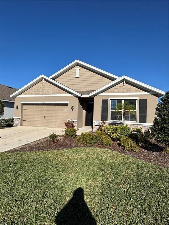 17209 Harvest Moon Way in Bradenton, FL - Building Photo