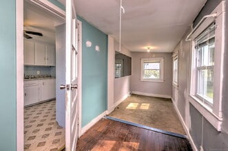 22 Holmes Ave in New Britain, CT - Building Photo - Building Photo