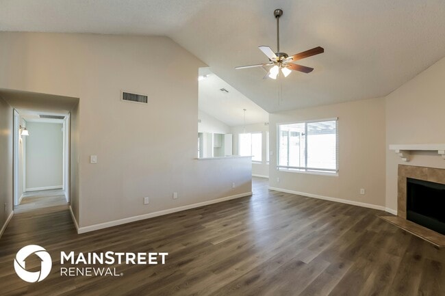 13232 N 56th Ave in Glendale, AZ - Building Photo - Building Photo