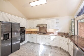 11323 Caminito La Torre in San Diego, CA - Building Photo - Building Photo