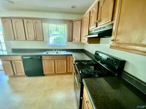 225 Old Country Ct in New Market, AL - Building Photo - Building Photo