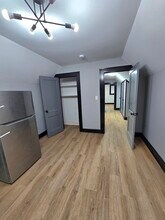 33 Delawanna Ave, Unit 2 in Clifton, NJ - Foto de edificio - Building Photo