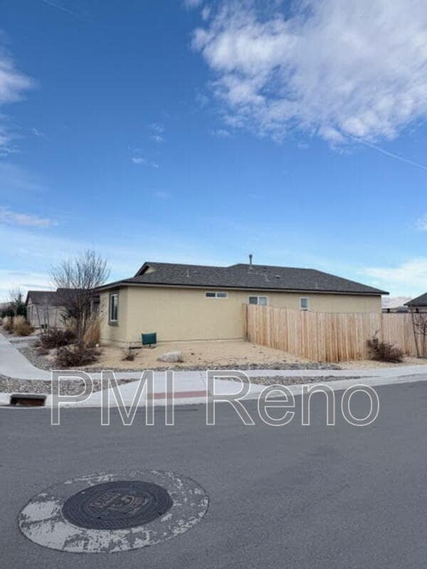 645 McGill Dr in Reno, NV - Building Photo - Building Photo