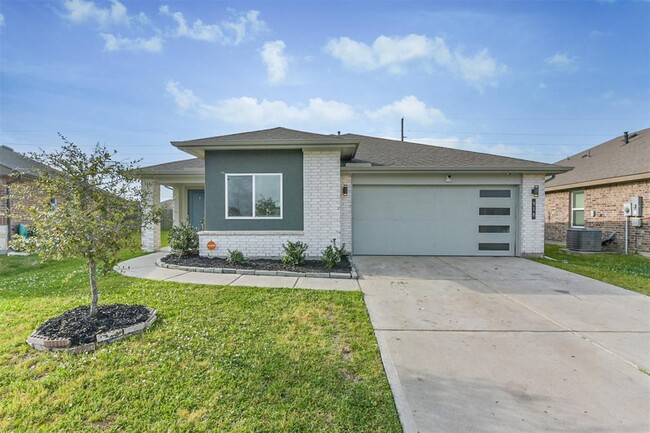 property at 918 Betsy Hl Dr