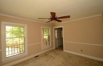 113 Wesleyan Ct in Jacksonville, NC - Building Photo - Building Photo