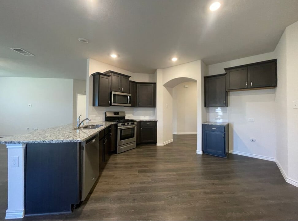 436 Baltimore Ave in Fate, TX - Building Photo