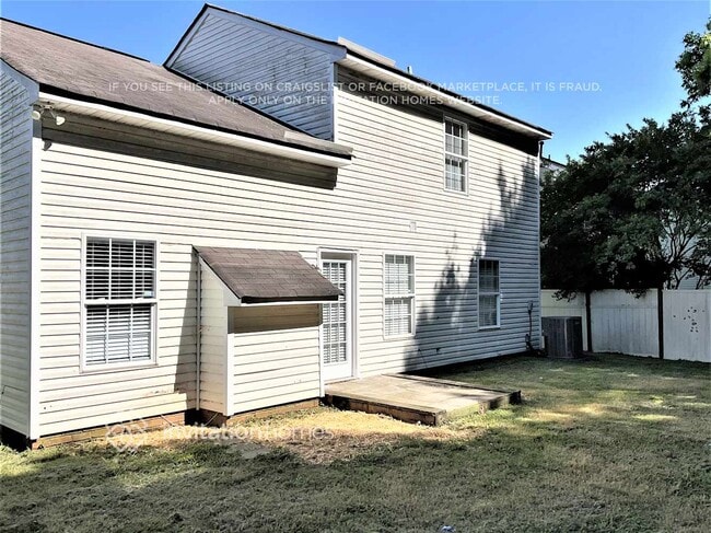 6239 Day Lilly Ln in Charlotte, NC - Foto de edificio - Building Photo