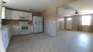 3947 E Drexel Rd in Tucson, AZ - Building Photo - Building Photo