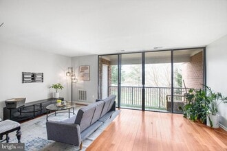 788 Quince Orchard Blvd in Gaithersburg, MD - Building Photo - Building Photo