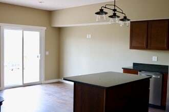 7 Honey Locust Ln in Ona, WV - Building Photo - Building Photo