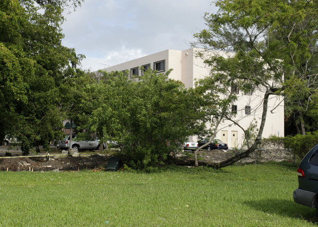 Park View Apartments in Miami, FL - Building Photo - Building Photo