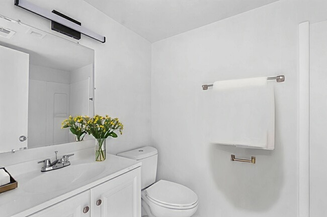 The Meridian at 2825 in Ft. Myers, FL - Building Photo - Building Photo