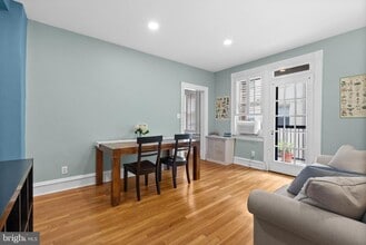 5112 Connecticut Ave NW in Washington, DC - Building Photo - Building Photo