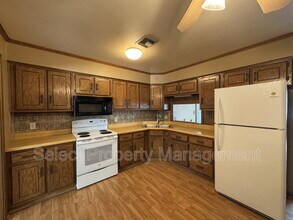 8239 Wyoming Pass in Fort Wayne, IN - Building Photo - Building Photo
