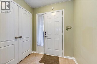 2266 Arbourview Dr in Oakville, ON - Building Photo - Building Photo