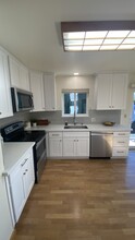 830 Williams Way in Mountain View, CA - Building Photo - Building Photo