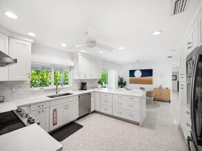 471 Mars Way in Juno Beach, FL - Building Photo - Building Photo
