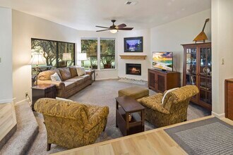 107 Lachite in Horseshoe Bay, TX - Building Photo - Building Photo