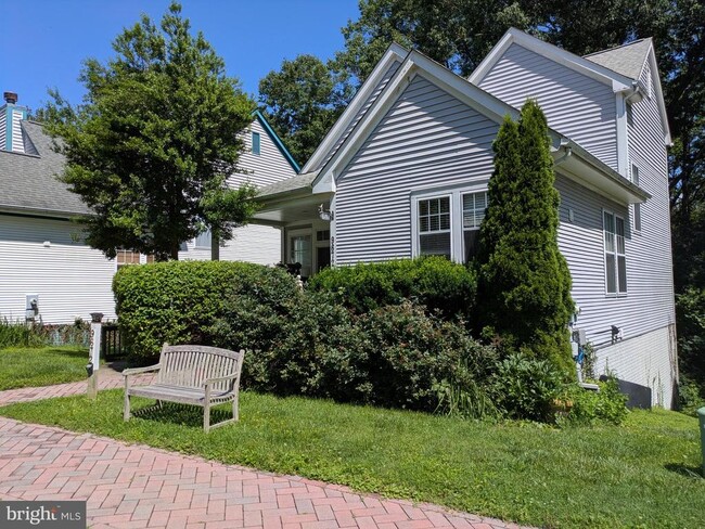 property at 9672 Farmside Pl
