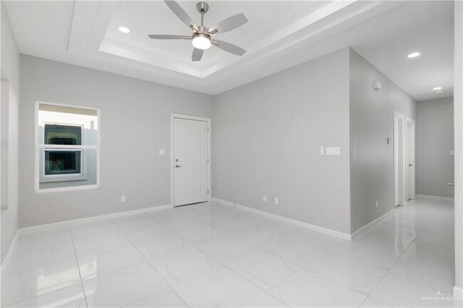 1200 Country Club Dr-Unit -3 in Alamo, TX - Building Photo - Building Photo