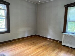 65 Wildwood Ave in Montclair, NJ - Foto de edificio - Building Photo