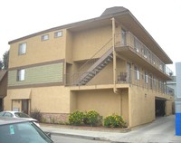 1223 Umatilla Ave in Long Beach, CA - Foto de edificio - Building Photo