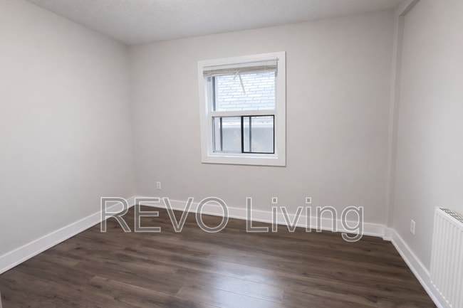 292 Welland Ave in St Catharines, ON - Building Photo - Building Photo