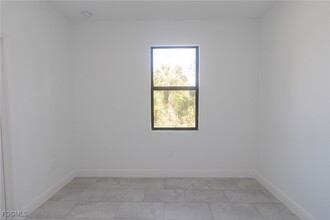 1456 Rugby Cir in La Belle, FL - Foto de edificio - Building Photo