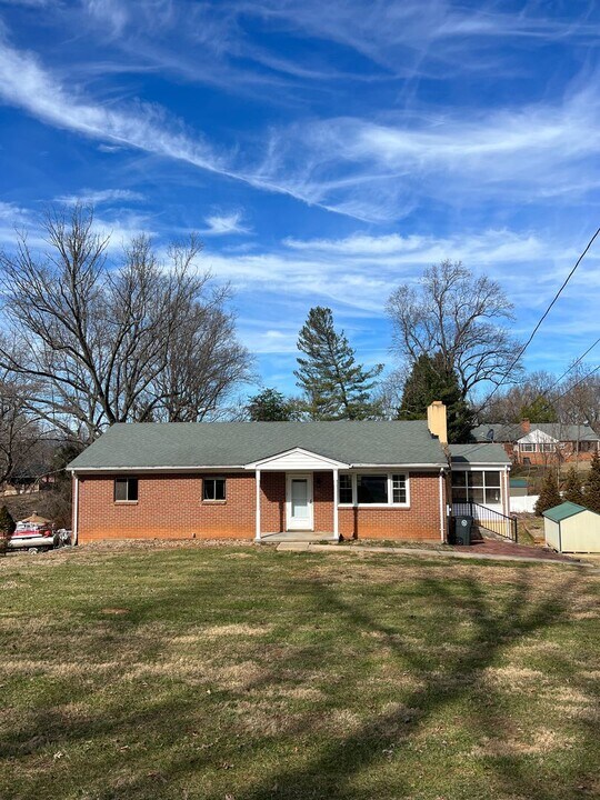 115 Beverly Hills Cir in Lynchburg, VA - Building Photo