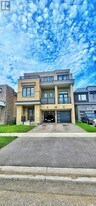 155 Yacht Dr in Bowmanville, ON - Building Photo