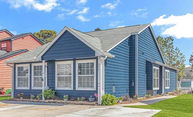 property at 1006 Charles St